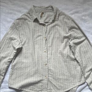 XCVI 100% cotton Women’s Cream Button-Up Shirt